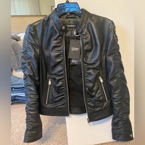 Lamarque leather fitted Philana jacket size small
